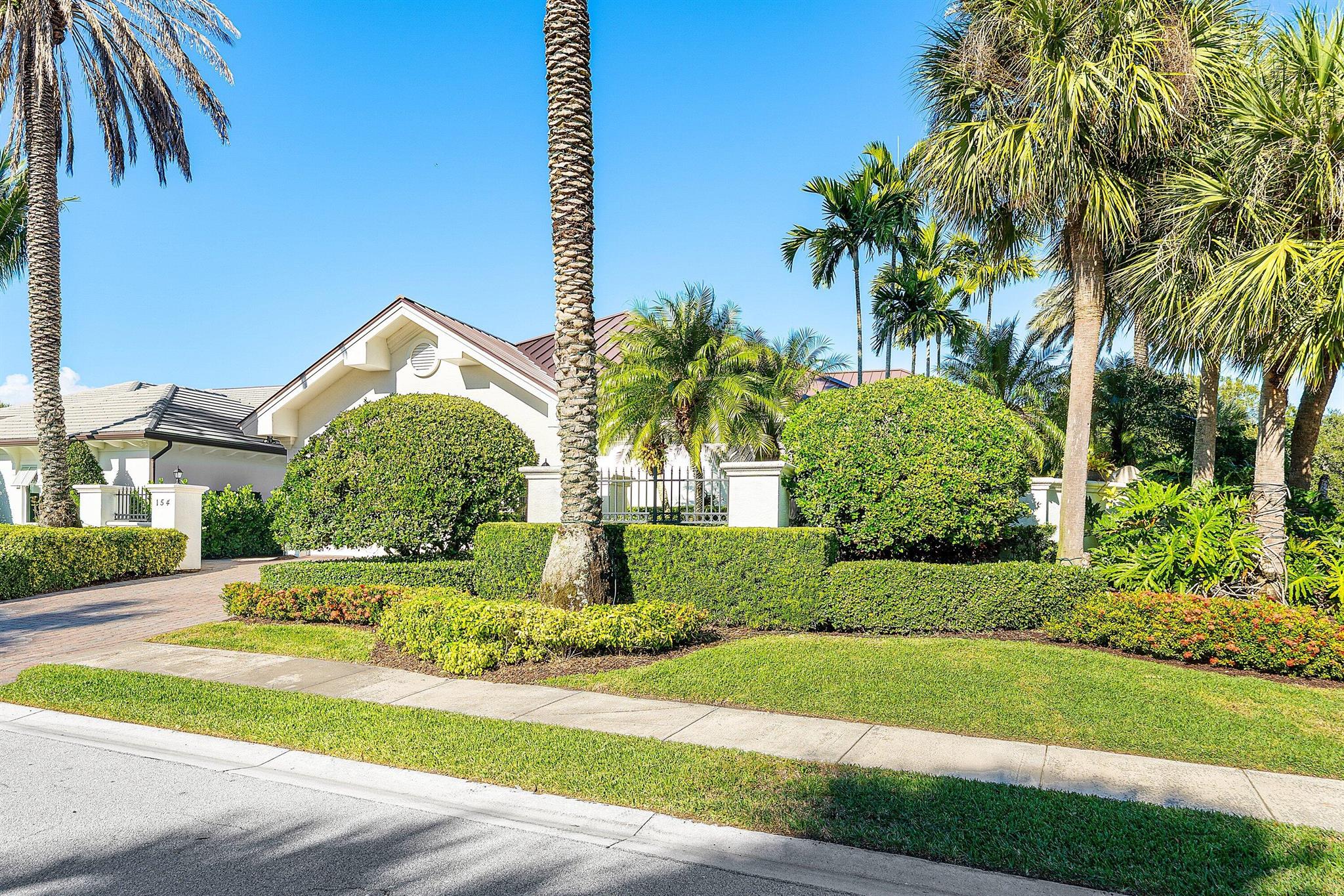 LOXAHATCHEE CLUB AT MAPLE - Residential