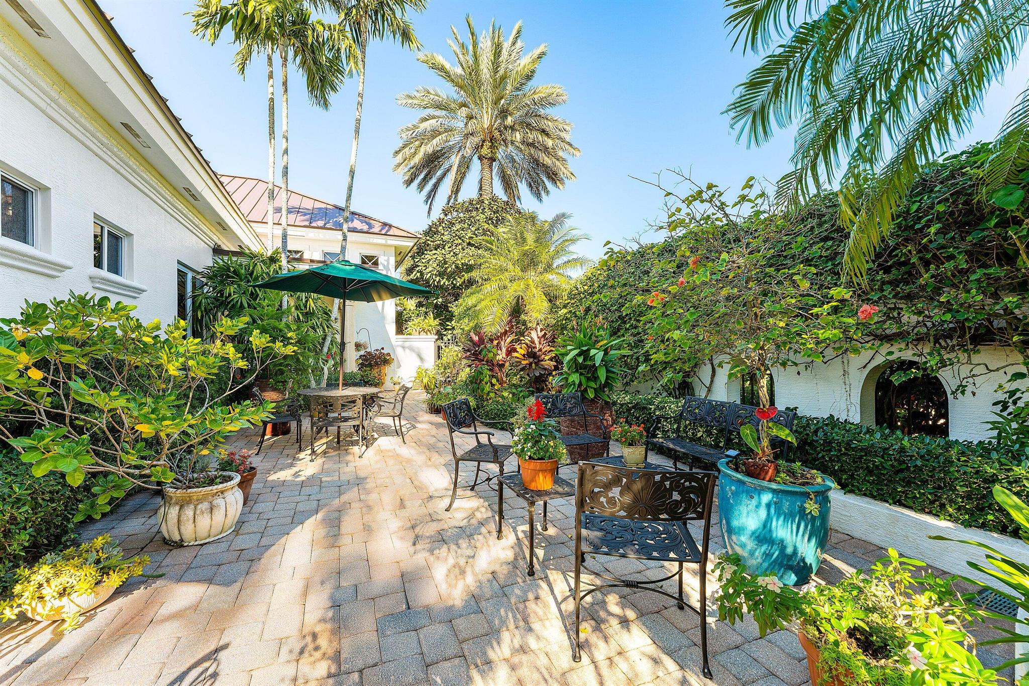 LOXAHATCHEE CLUB AT MAPLE - Residential