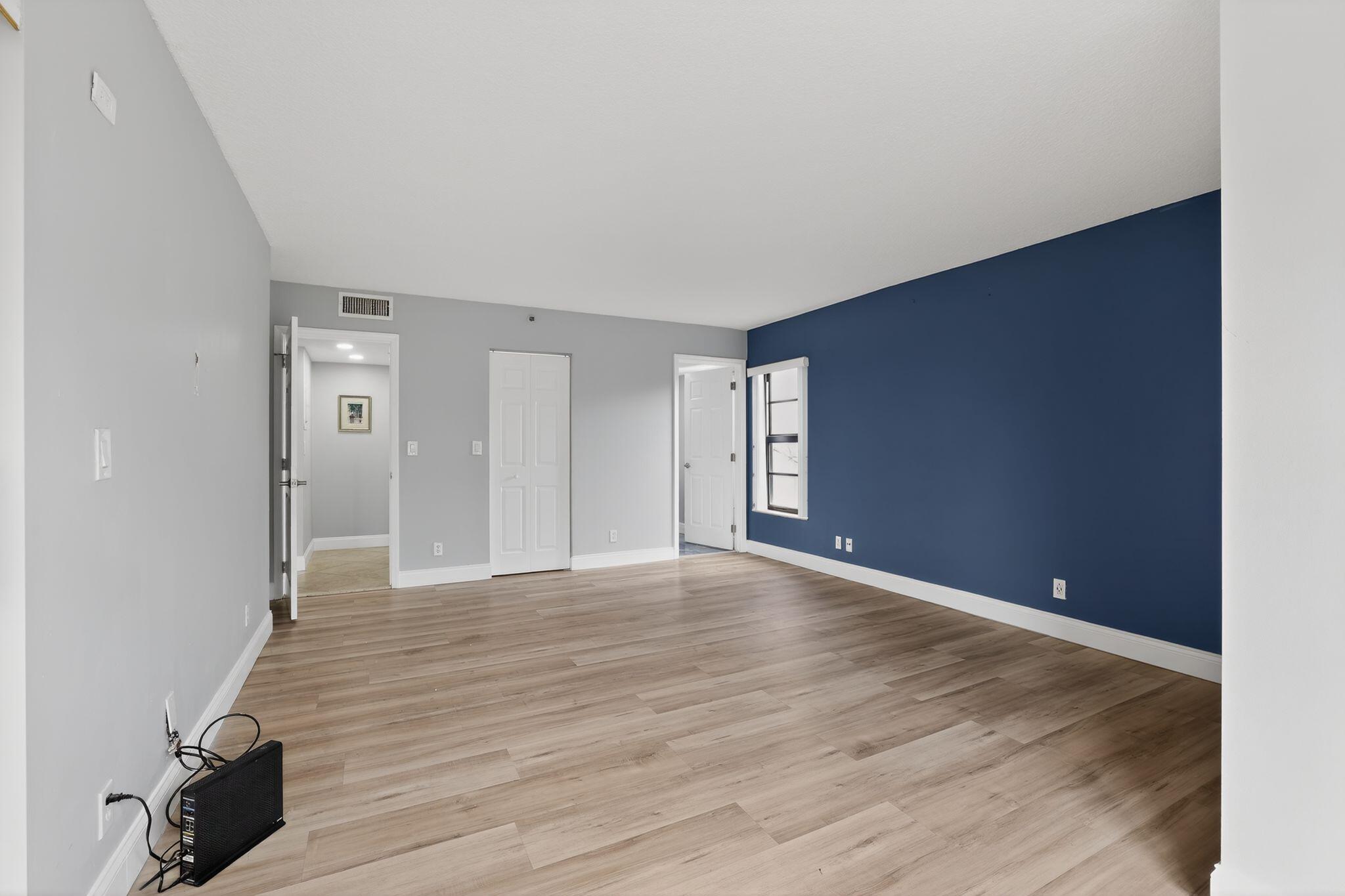 CYPRESS BEND CONDOMINIUM II - Residential