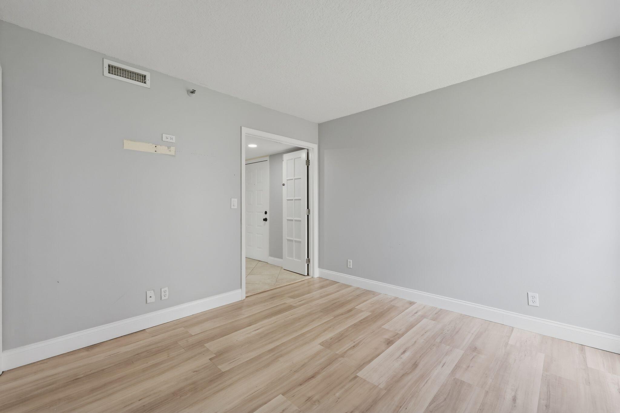 CYPRESS BEND CONDOMINIUM II - Residential