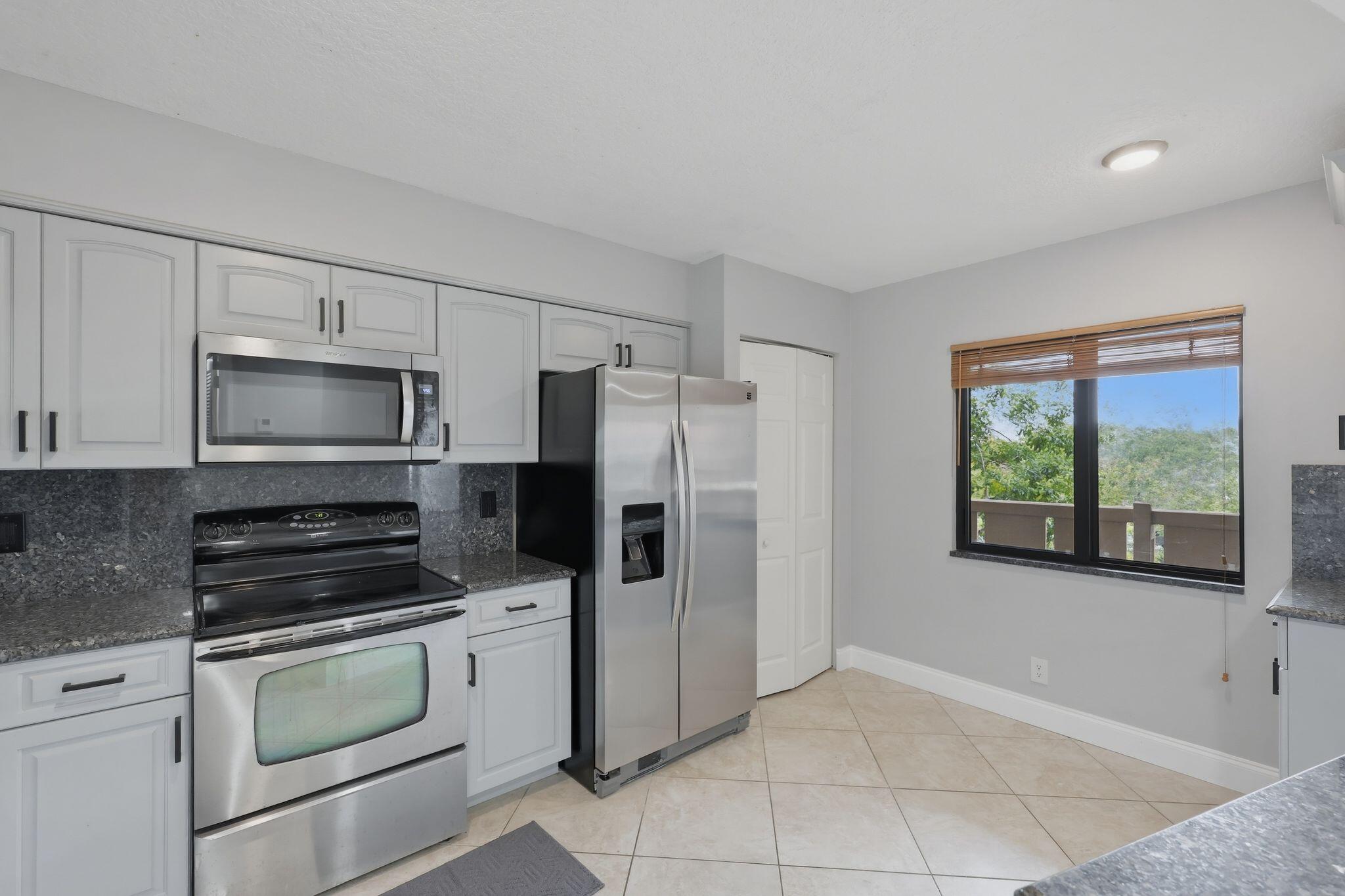 CYPRESS BEND CONDOMINIUM II - Residential