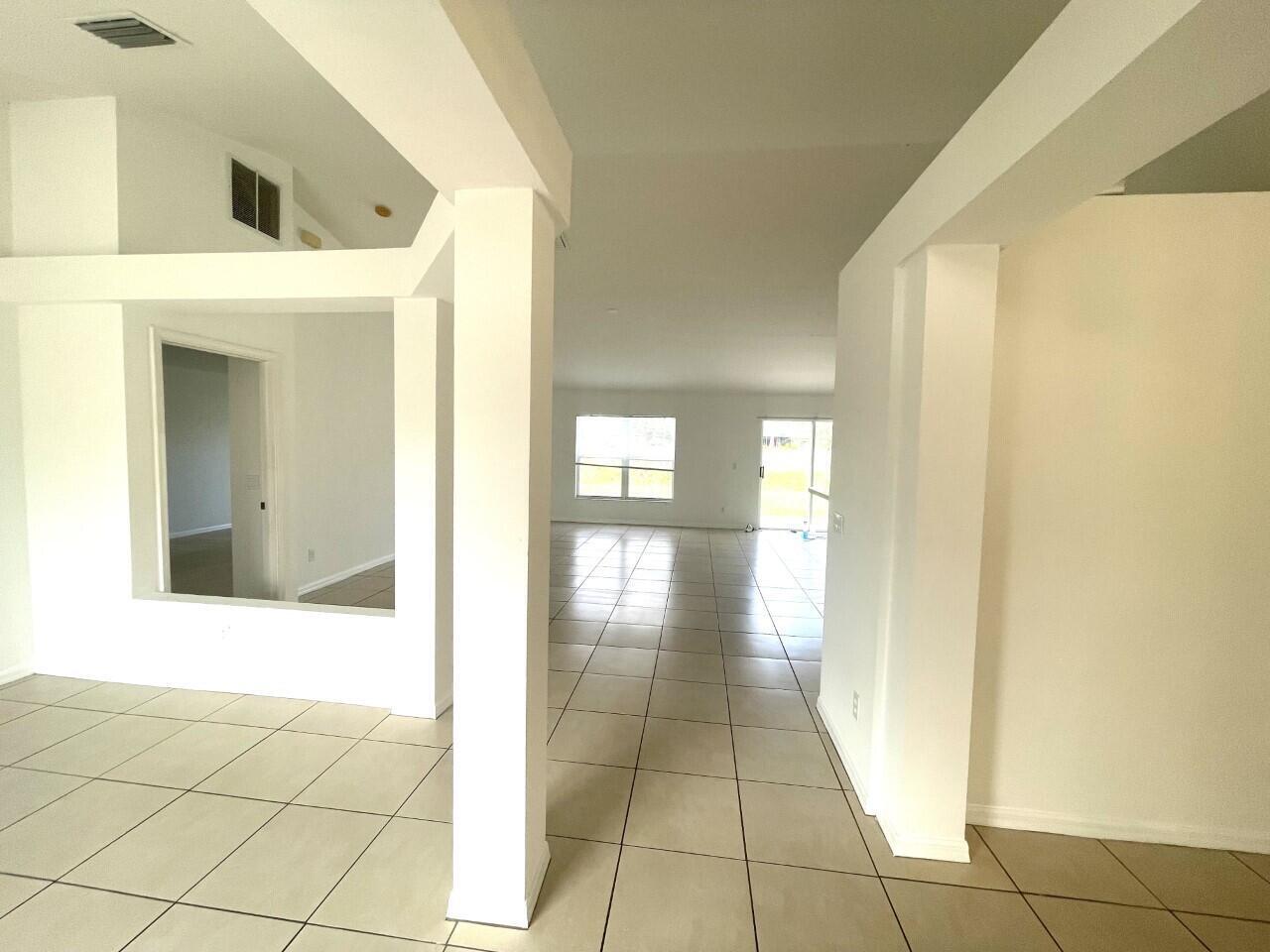 PORT ST LUCIE SECTION 8 - Residential