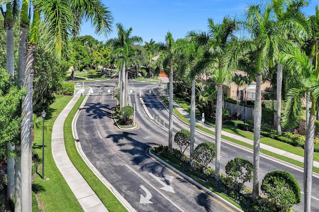 1660 W Classical Boulevard