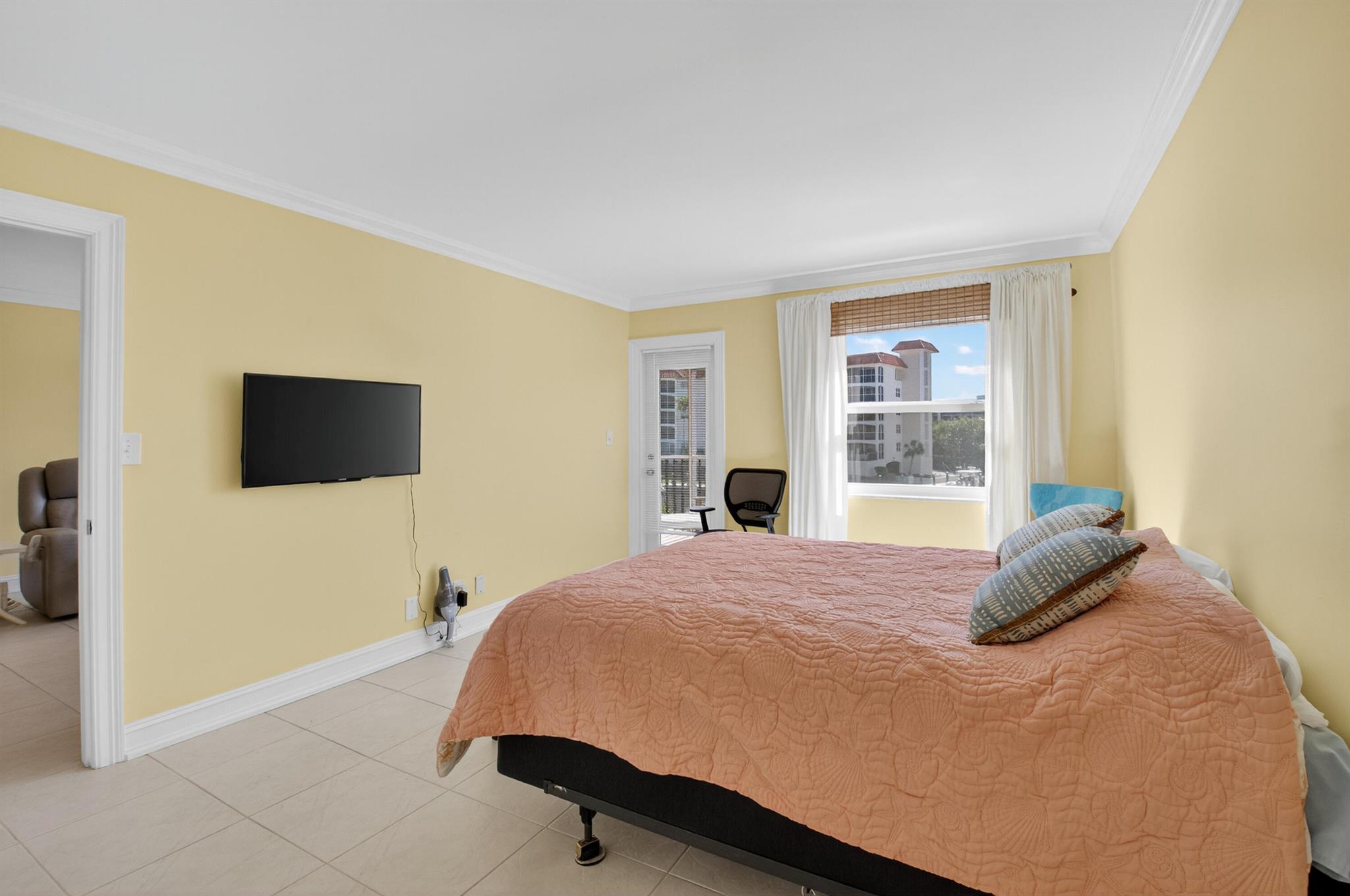 SAN REMO CONDO - Residential