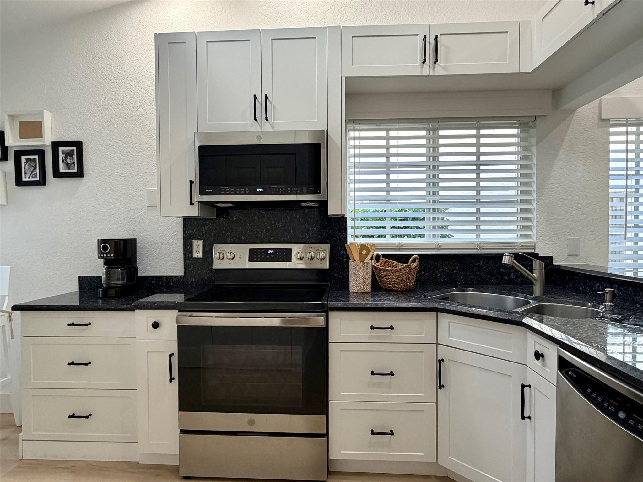 PANACHE AT BOCA POINTE CO - Residential