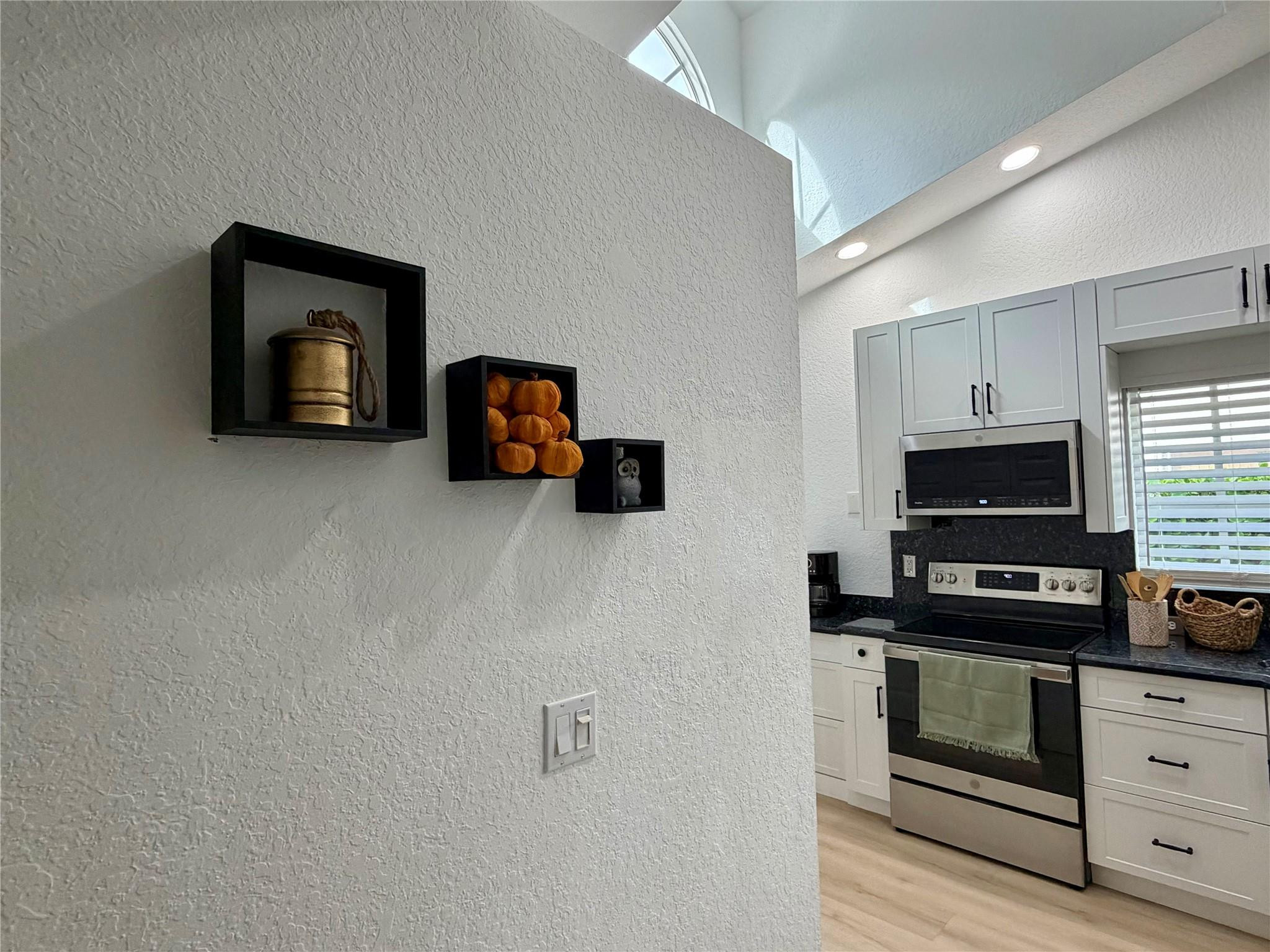 PANACHE AT BOCA POINTE CO - Residential