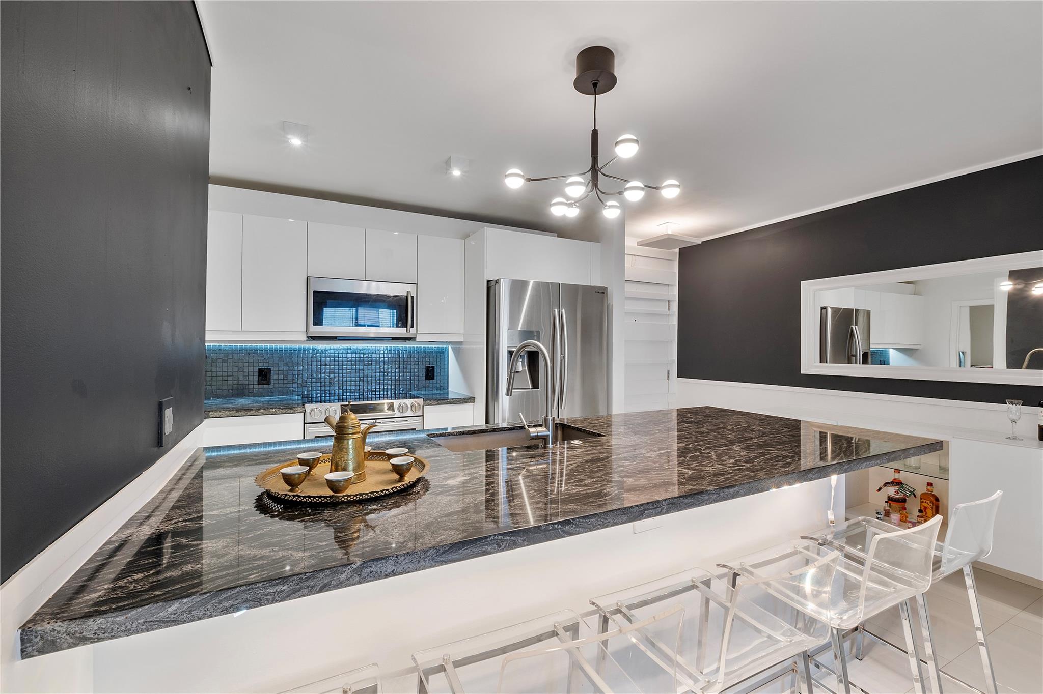 MANOR GROVE II - Residential
