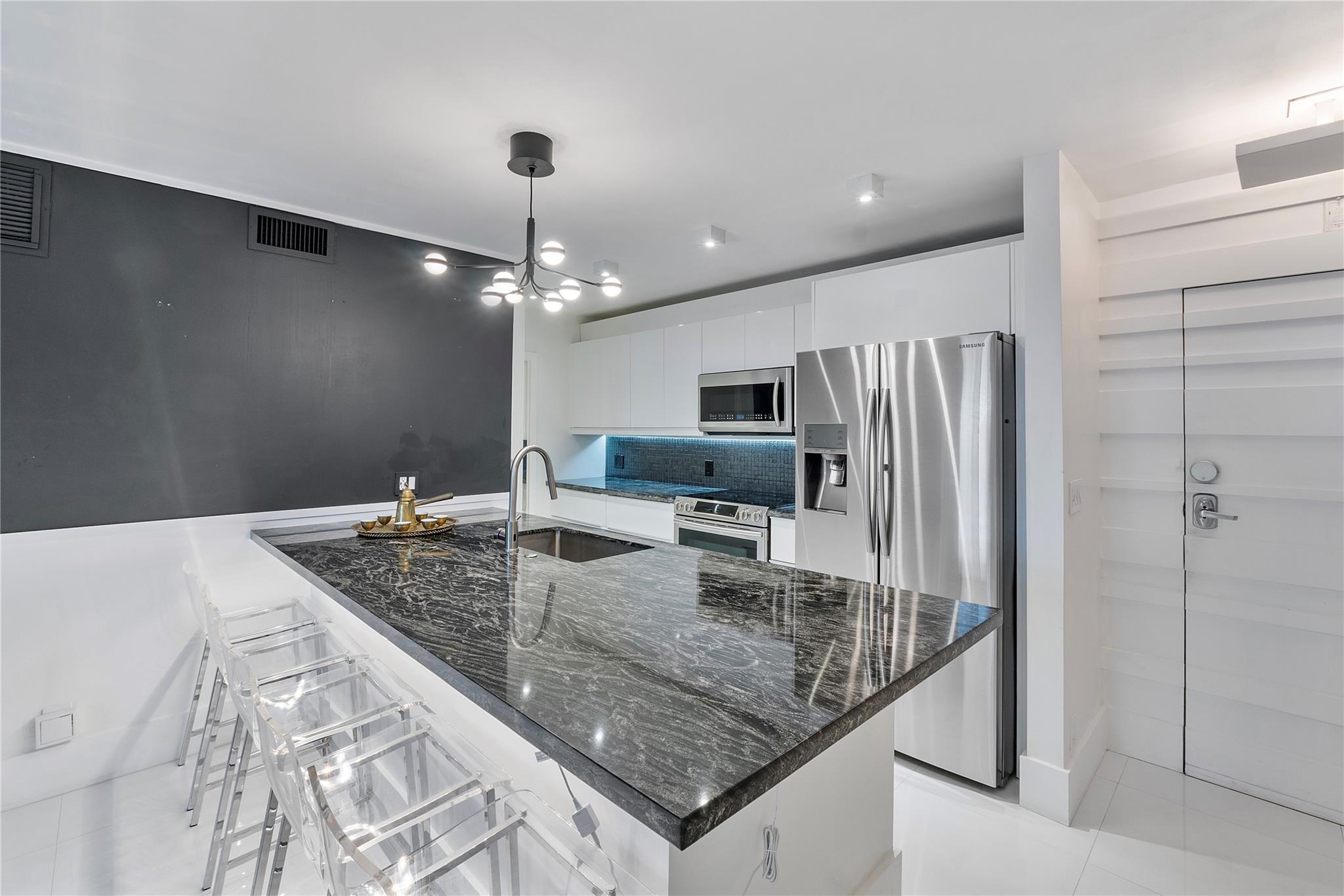 MANOR GROVE II - Residential