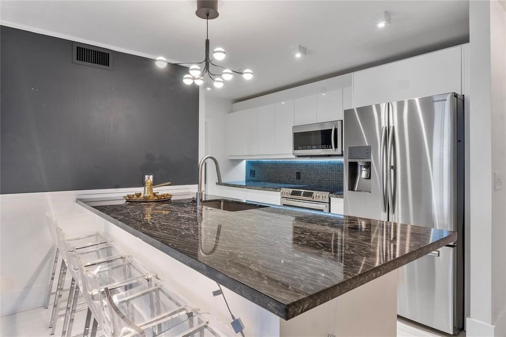 Photo of 119 NE 19th Court #114G, Wilton Manors, FL 33305 (MLS # F10532772)