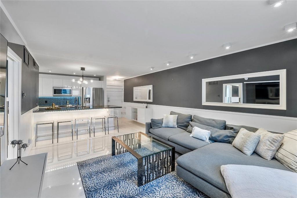 Photo of 119 NE 19th Court #114G, Wilton Manors, FL 33305 (MLS # F10532772)