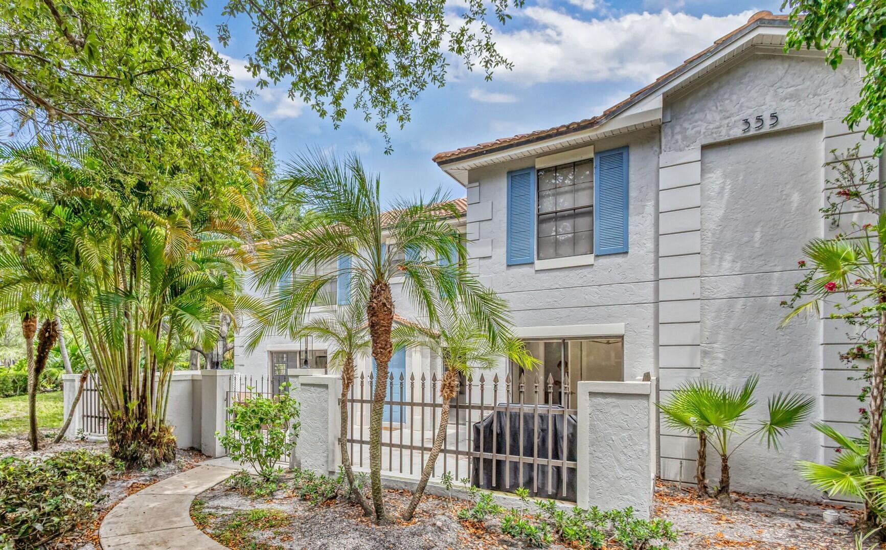 Photo 1 of 62 — 355 Prestwick Circle 4, Palm Beach Gardens, FL 33418