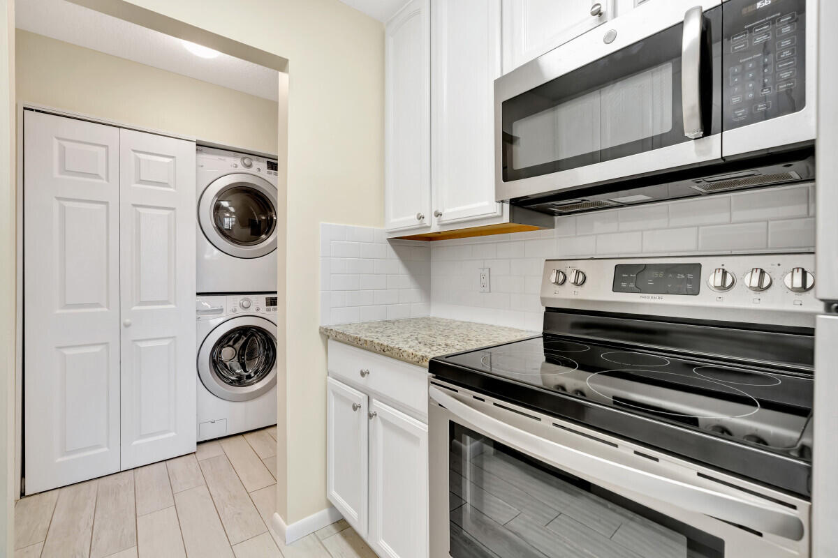 PINES OF JUPITER/TEQUESTA CONDO - Residential