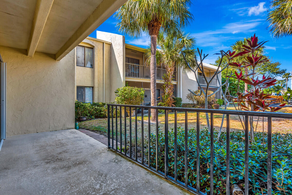 PINES OF JUPITER/TEQUESTA CONDO - Residential