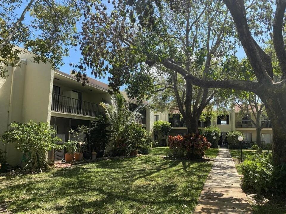 PINES OF JUPITER/TEQUESTA CONDO - Residential