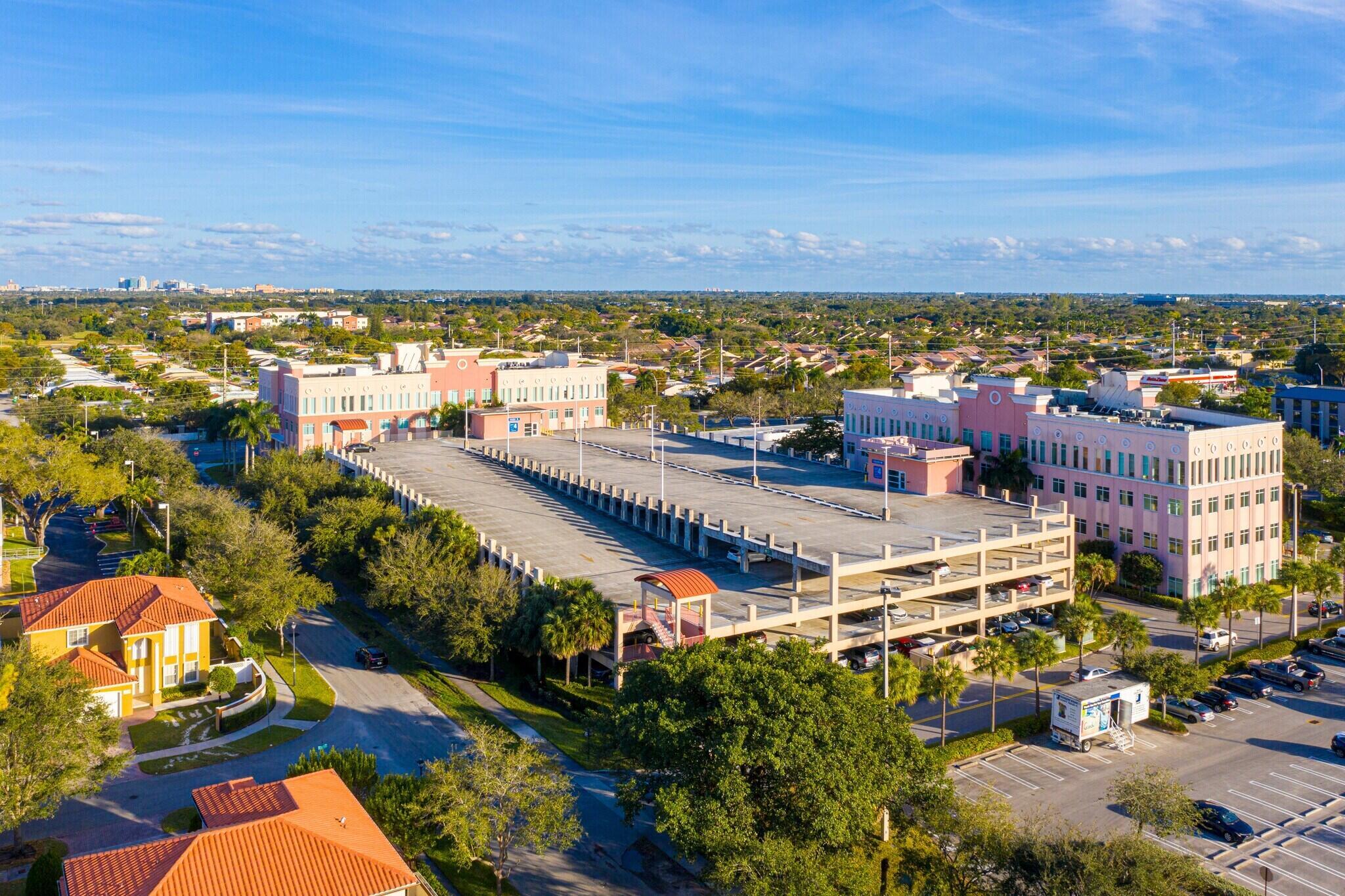 ONE SEVENTEEN PROFESSIONA - Commercial Lease