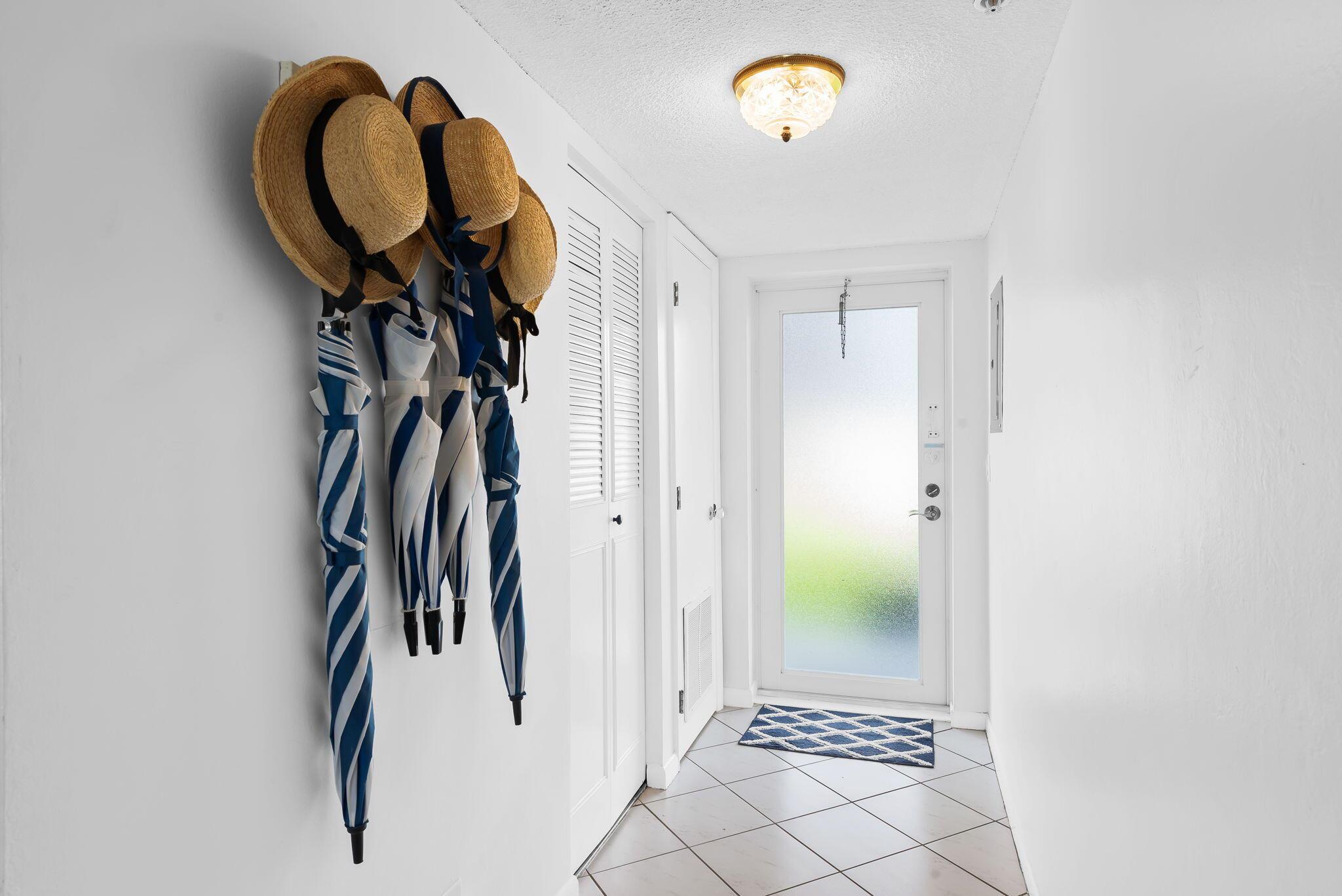 PENTHOUSE TOWERS CONDO - Residential Lease