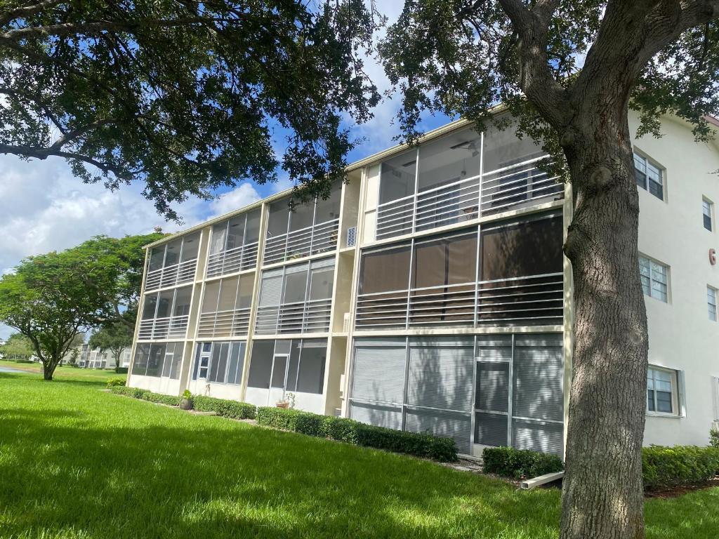 PRESTON AT CENTURY VILLAGE CONDO - Residential