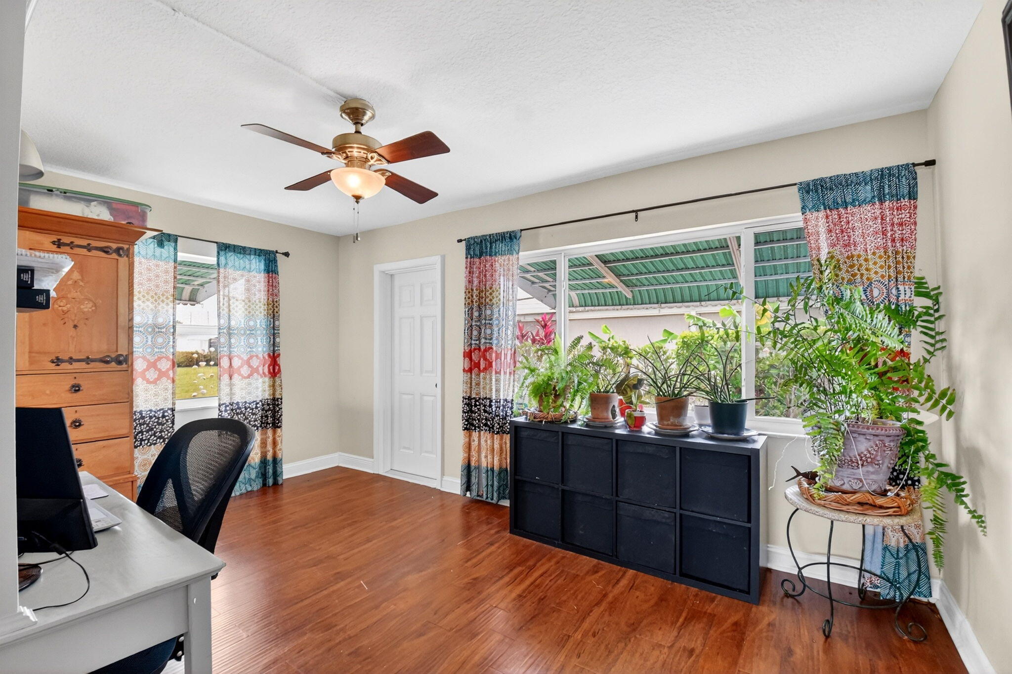 PALM BEACH LEISUREVILLE SEC 2 - Residential