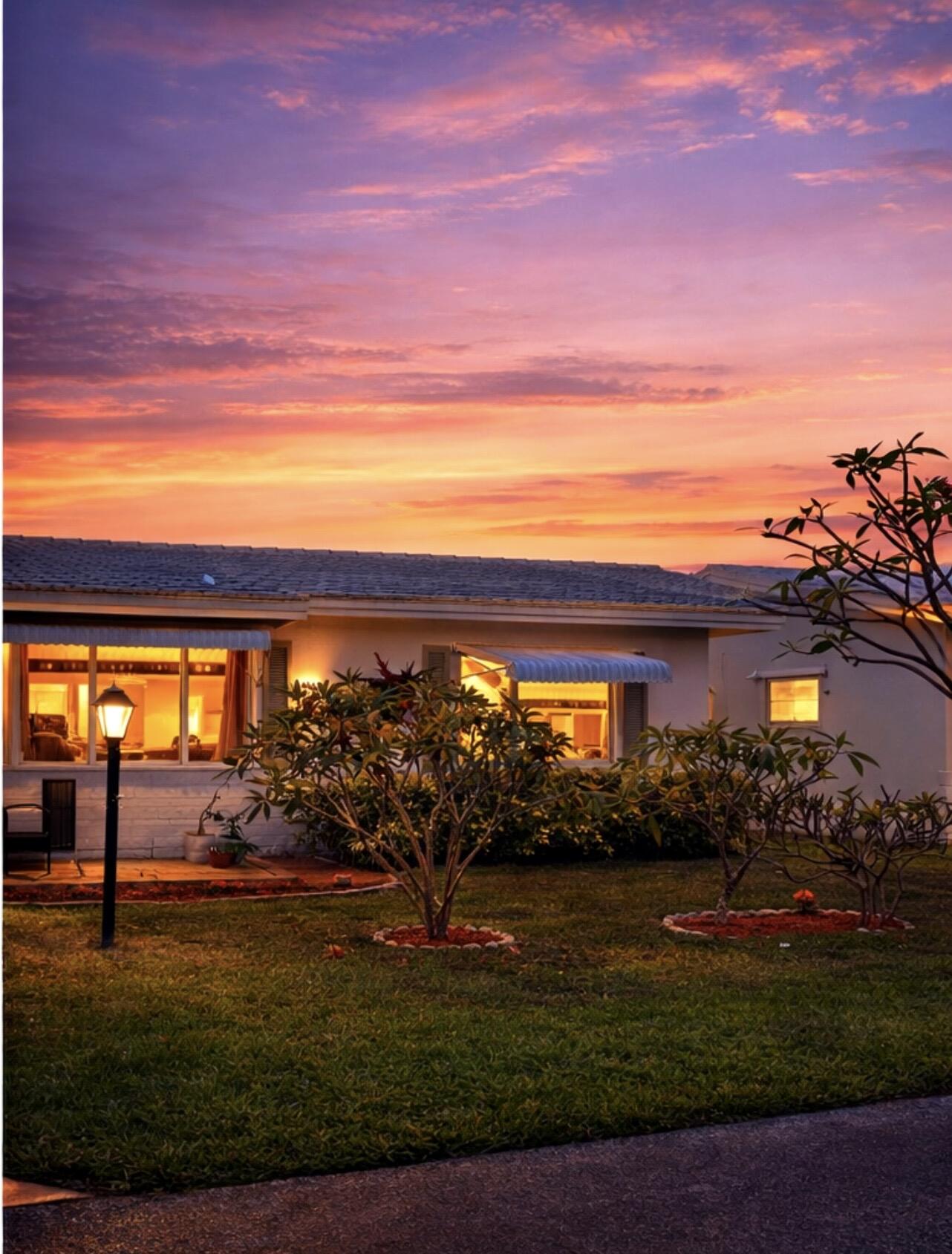 PALM BEACH LEISUREVILLE SEC 2 - Residential