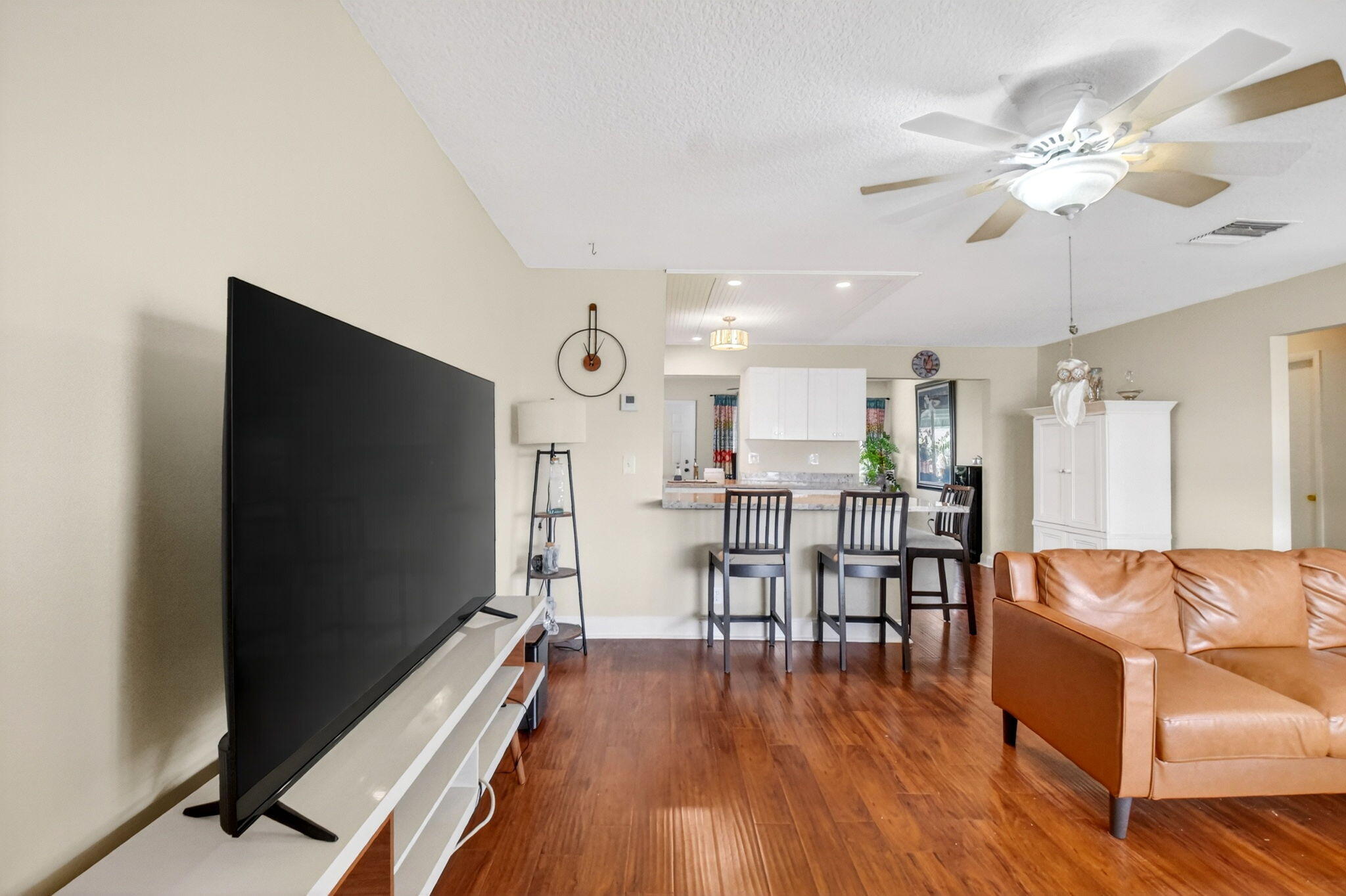 PALM BEACH LEISUREVILLE SEC 2 - Residential