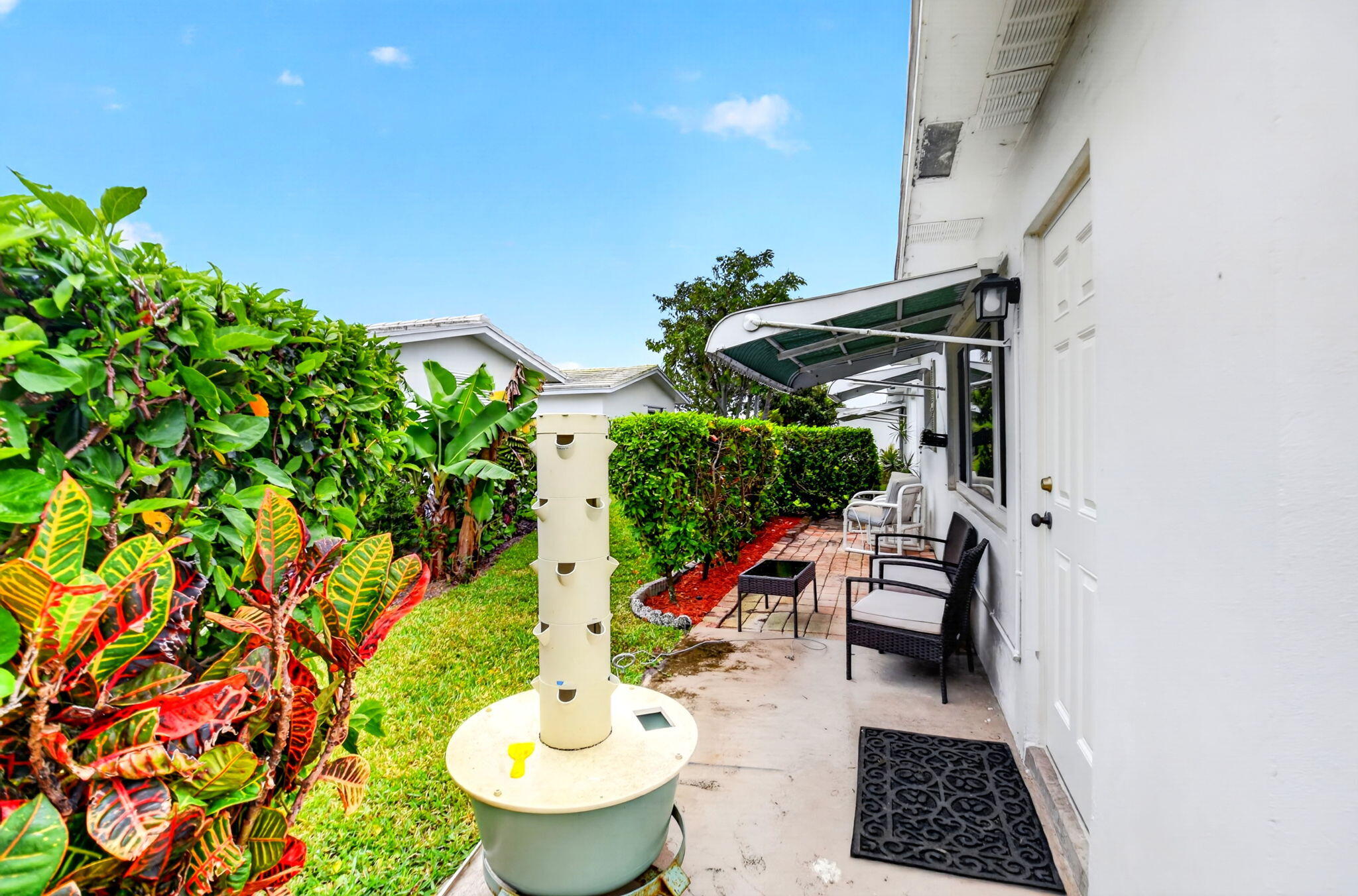 PALM BEACH LEISUREVILLE SEC 2 - Residential