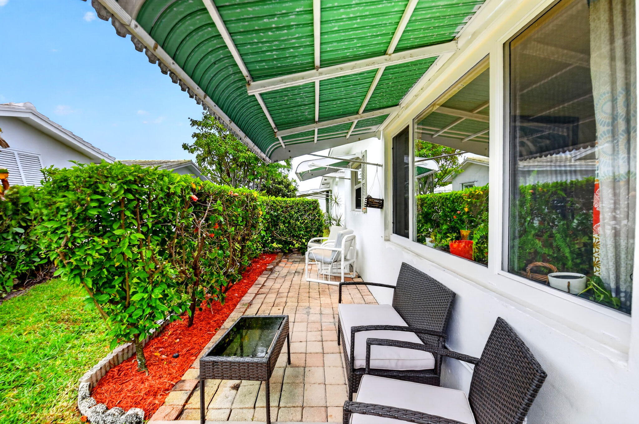 PALM BEACH LEISUREVILLE SEC 2 - Residential