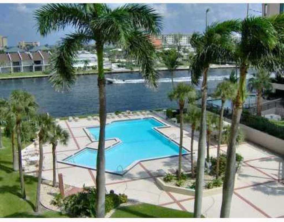 Voyager Condo - Residential