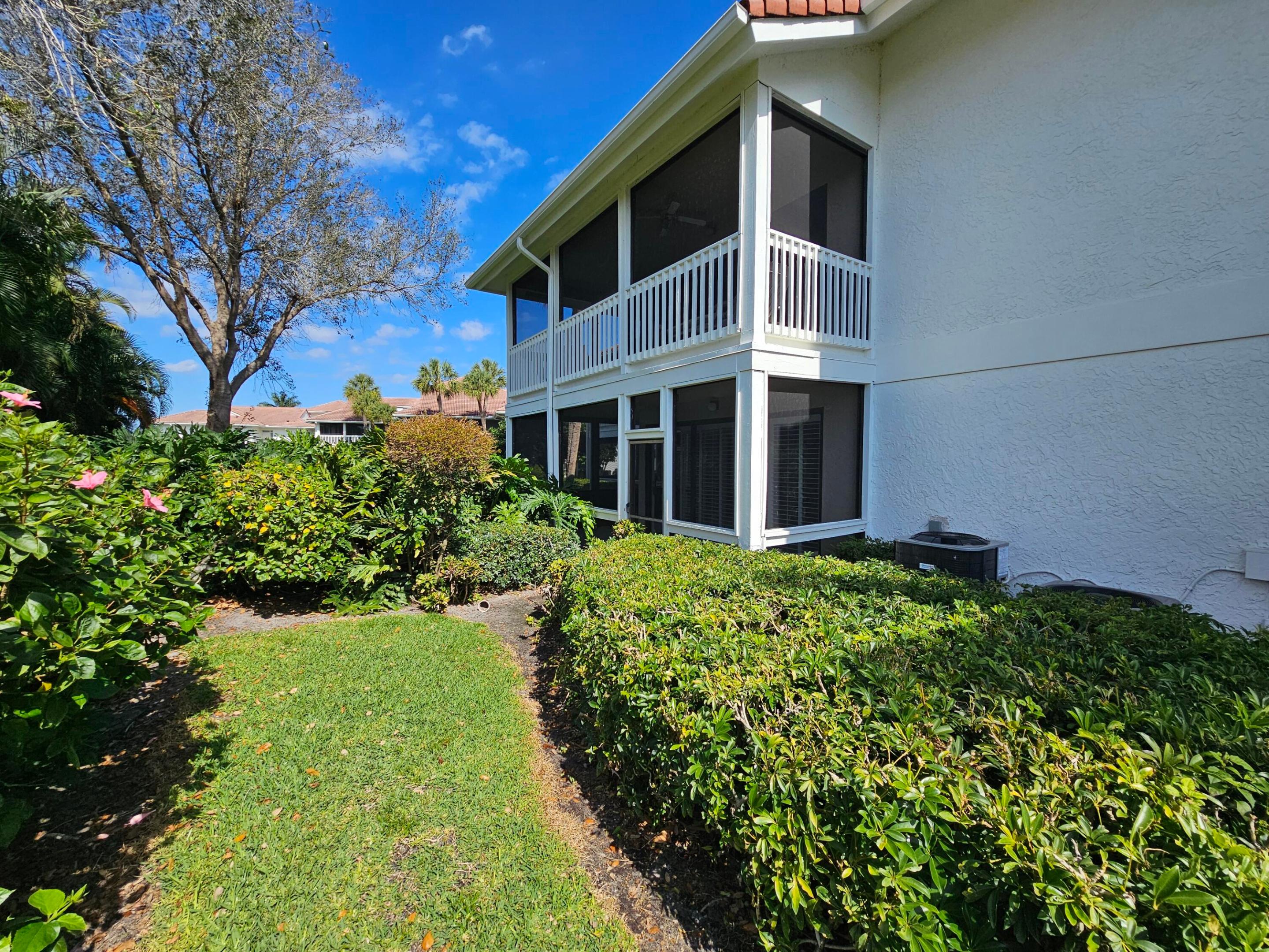 SABAL LAKE WEST OF BOCA WEST CONDO - Residential