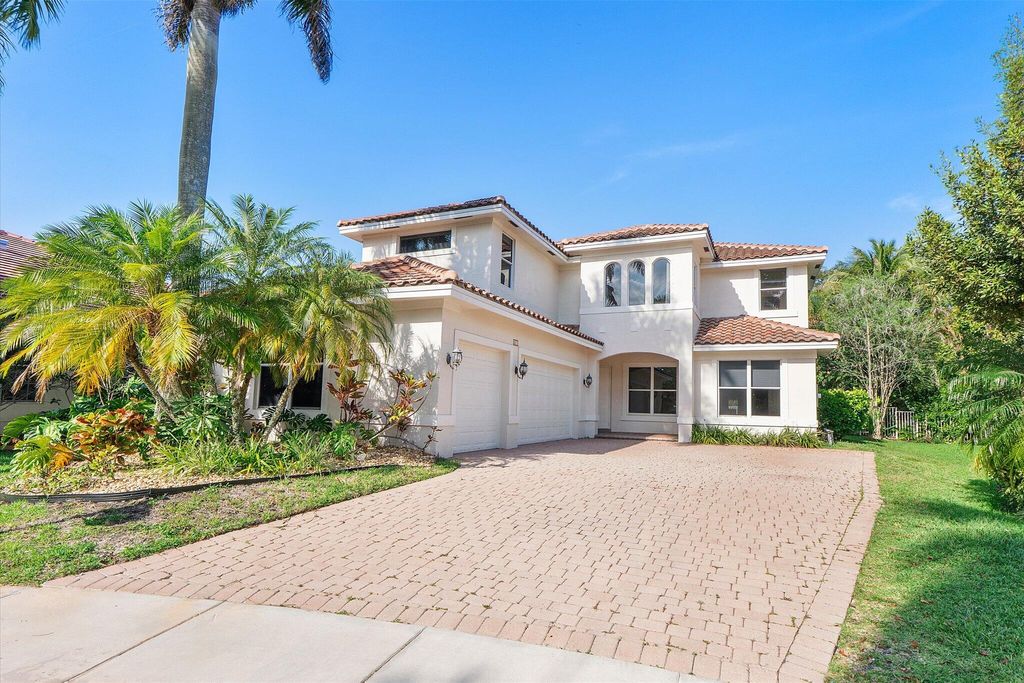 Photo of 2013 Harbor View Circle, Weston, FL 33327 (MLS # B26007305)