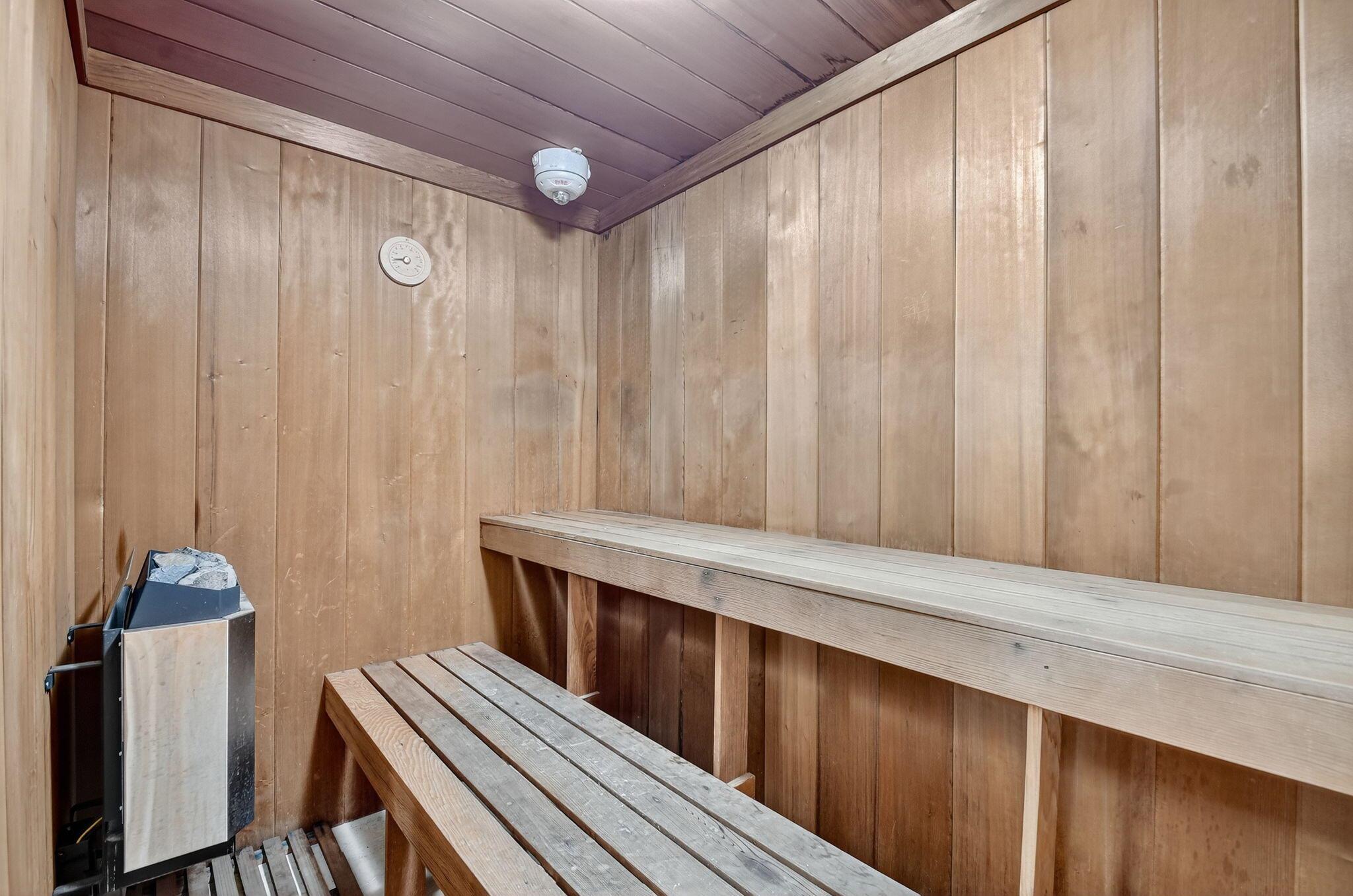 OCEANTREE CONDO - Residential