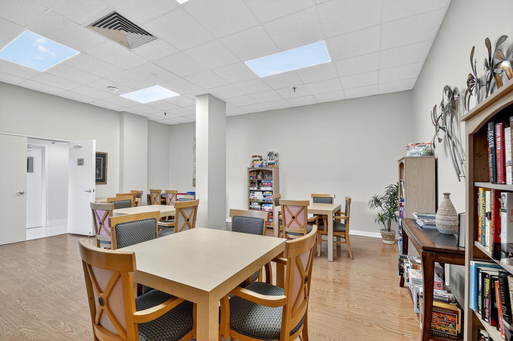 OCEANTREE CONDO - Residential