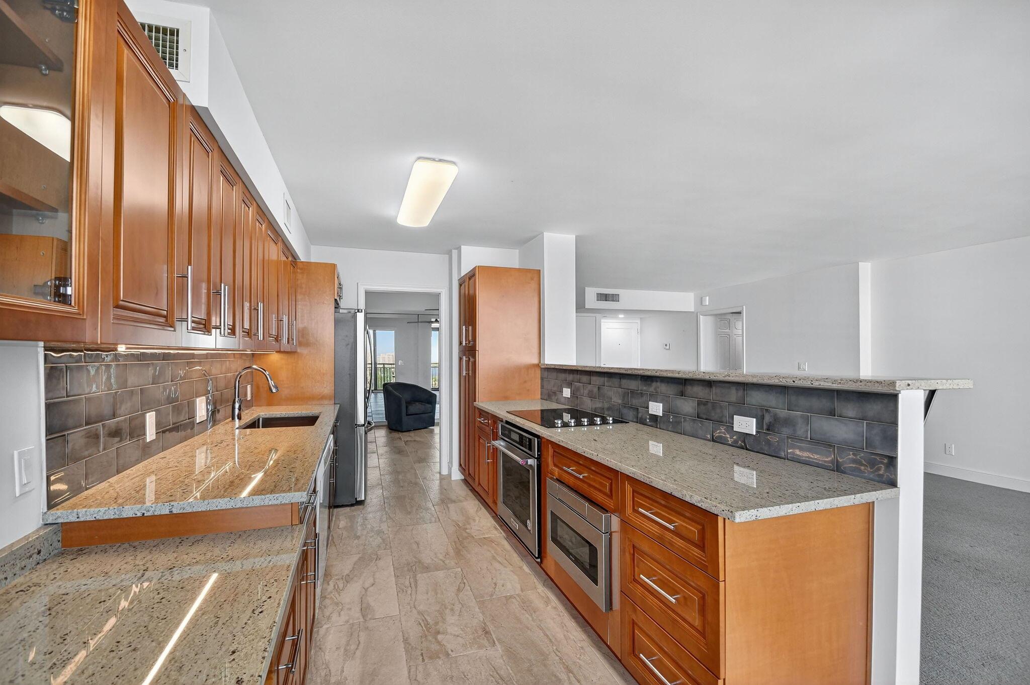 OCEANTREE CONDO - Residential