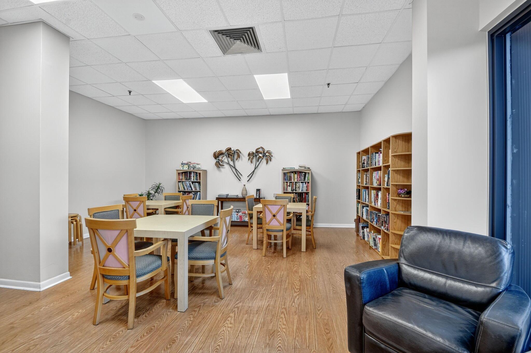 OCEANTREE CONDO - Residential