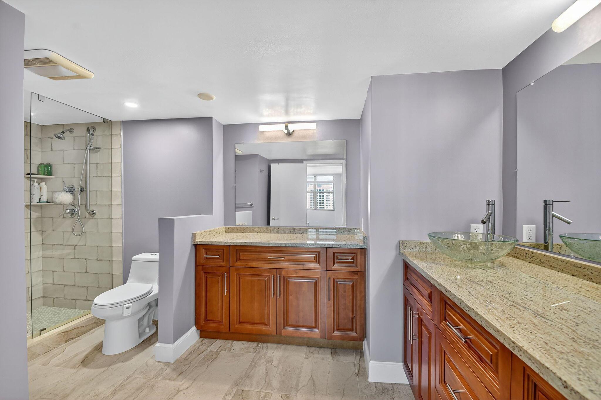 OCEANTREE CONDO - Residential