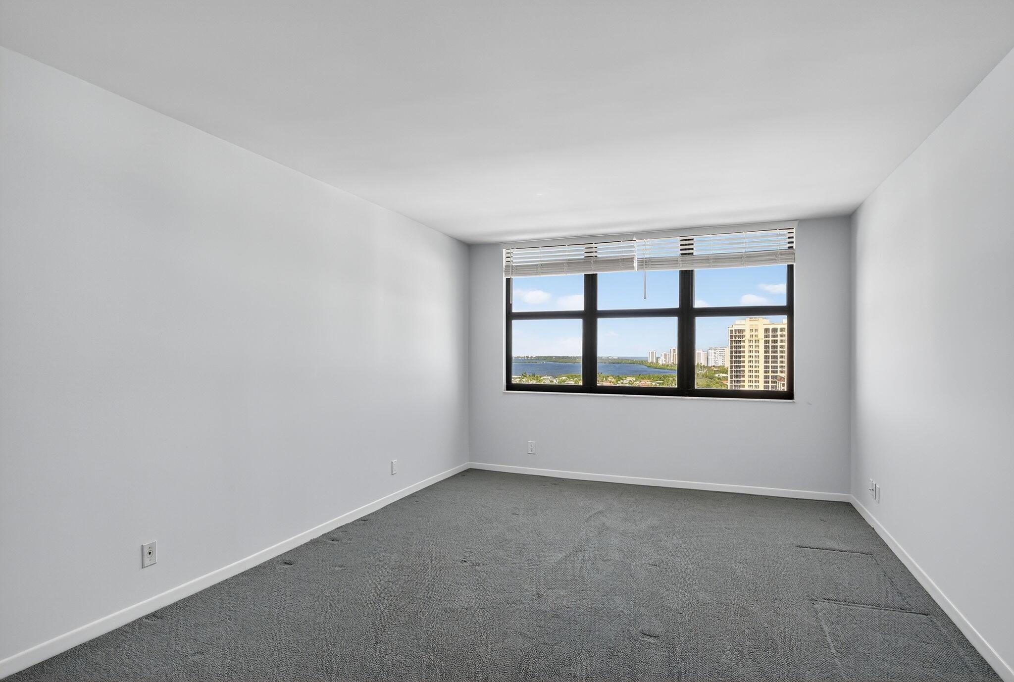 OCEANTREE CONDO - Residential