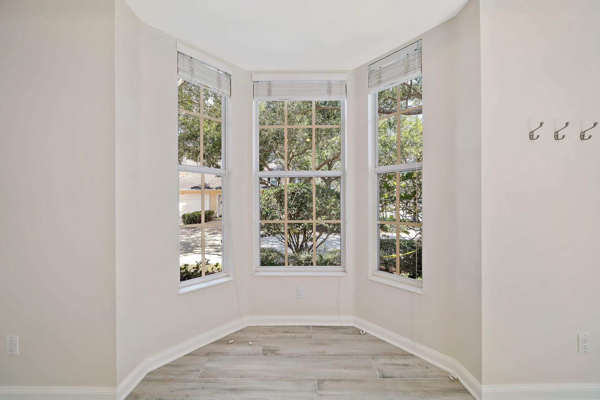 CHARLESTON COURT AT ABACO - Residential Lease