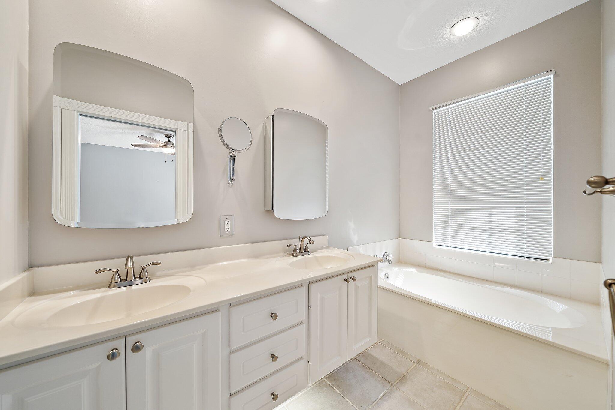 CHARLESTON COURT AT ABACO - Residential Lease