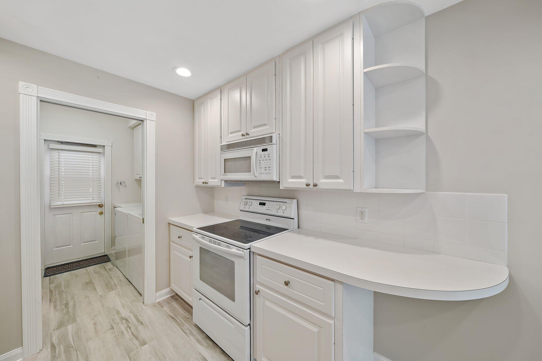 CHARLESTON COURT AT ABACO - Residential Lease