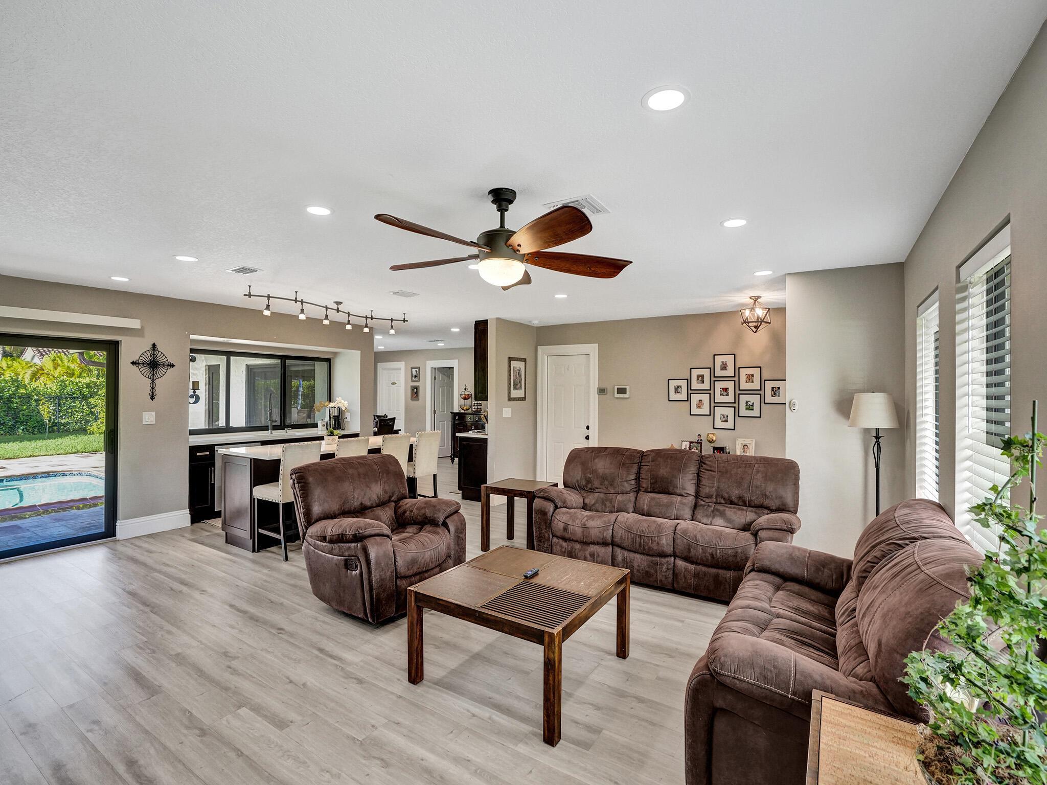 10344 NW 17th Street