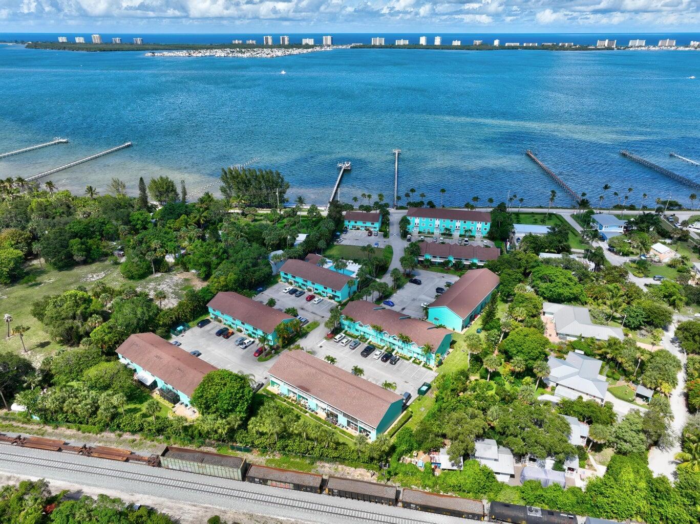 INDIAN RIVER LANDING - Residential
