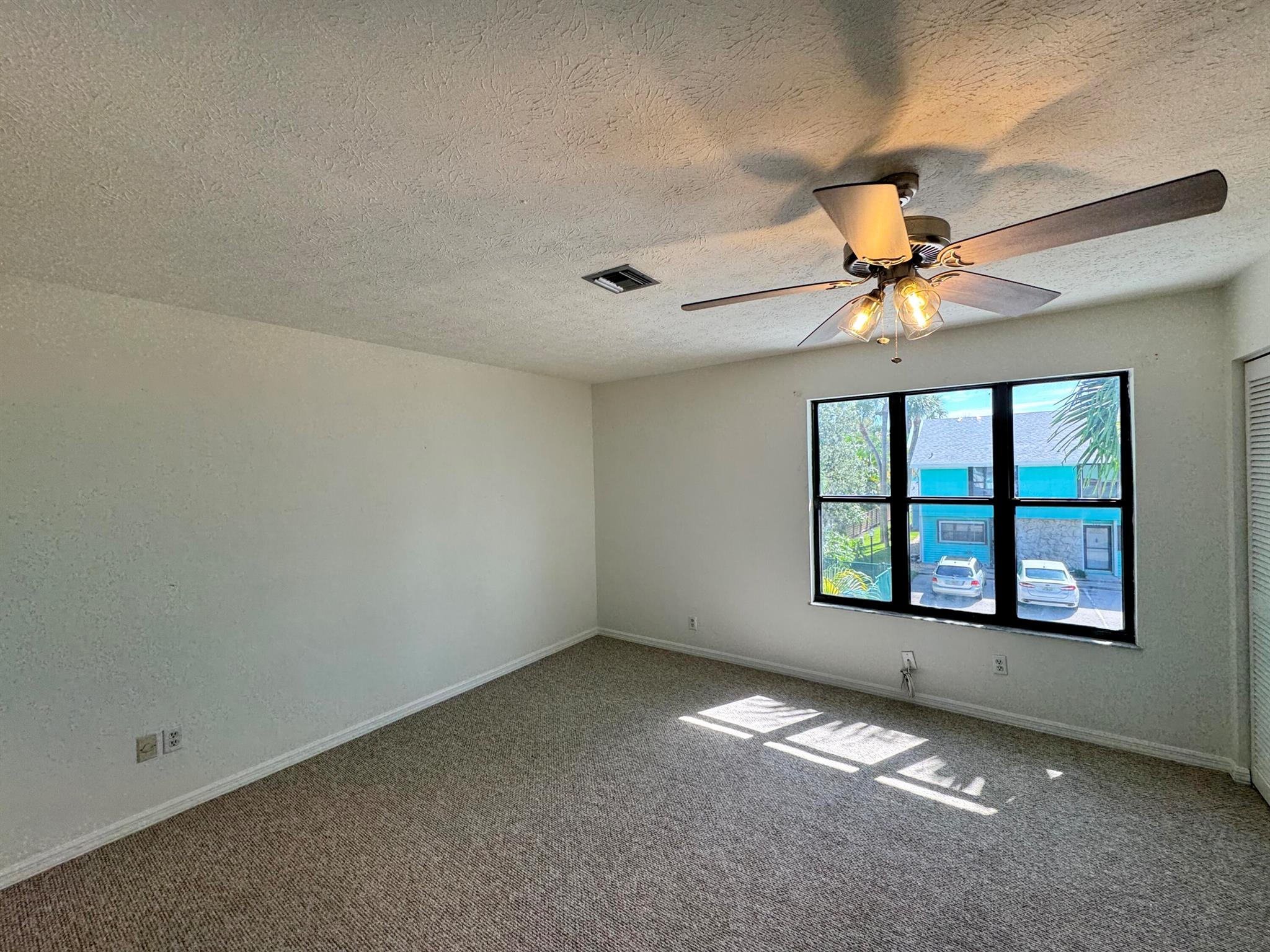 INDIAN RIVER LANDING - Residential