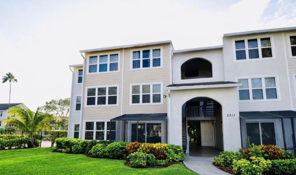 Photo of 2313 N Congress Avenue #31, Boynton Beach, FL 33426 (MLS # F10546479)