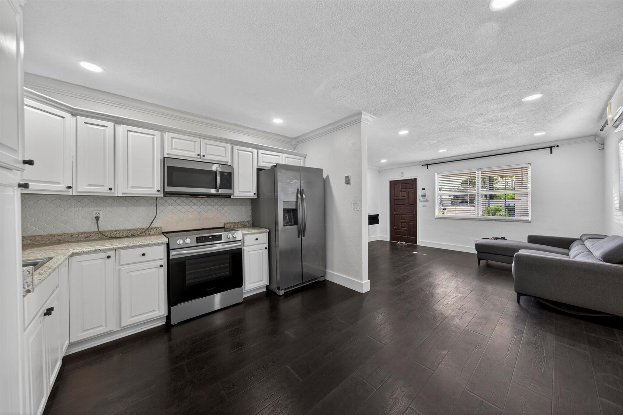 TAMARAC LAKES SECOND SEC - Residential