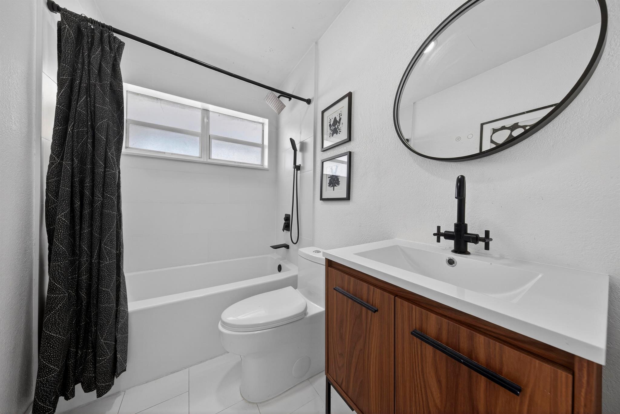 TAMARAC LAKES SECOND SEC - Residential