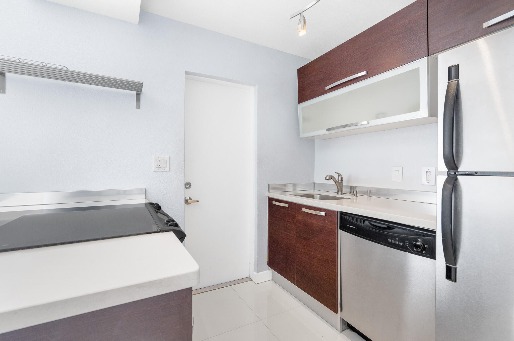 LAS OLAS PARK CORR PLAT - Residential Lease