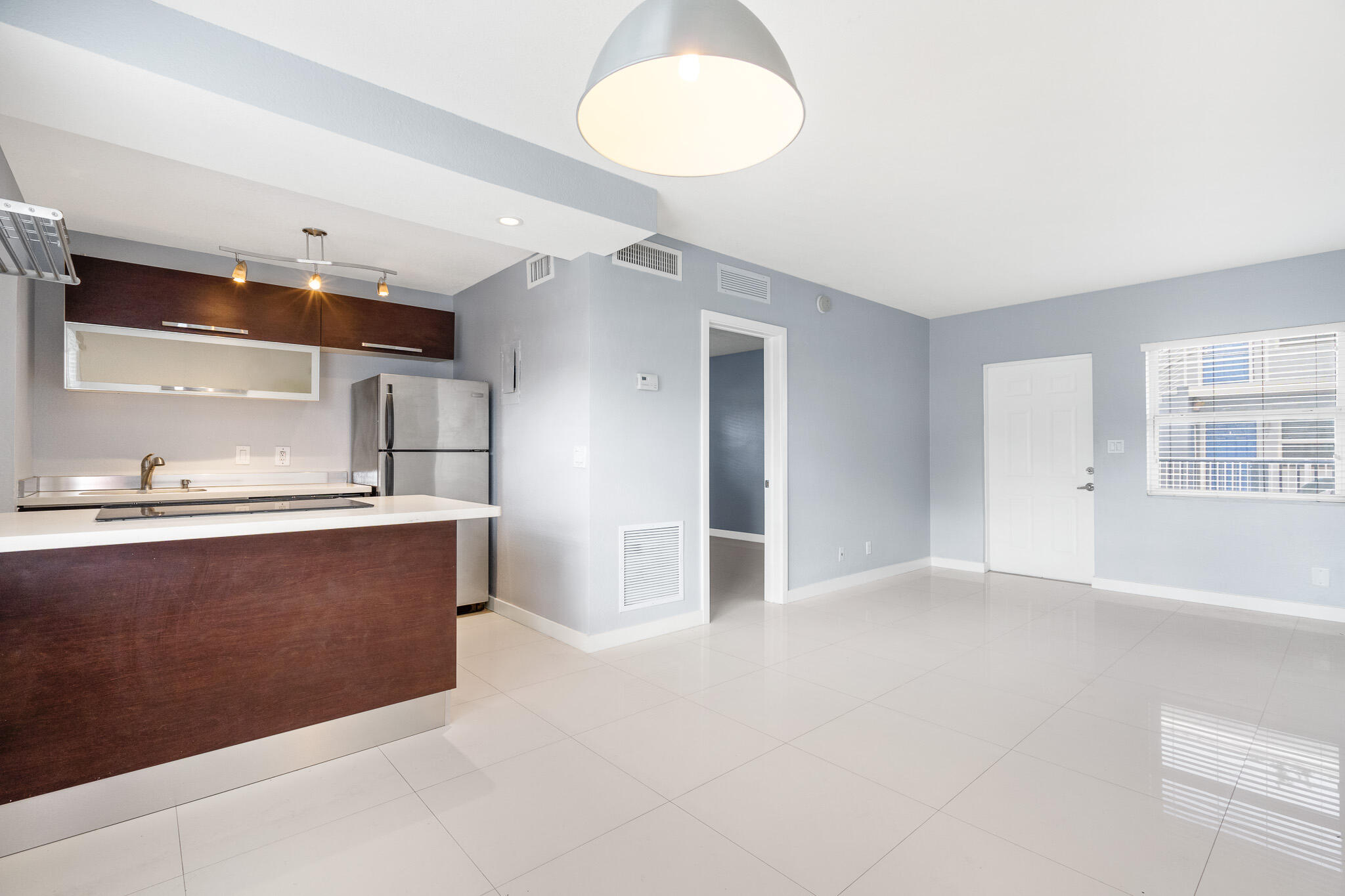 LAS OLAS PARK CORR PLAT - Residential Lease