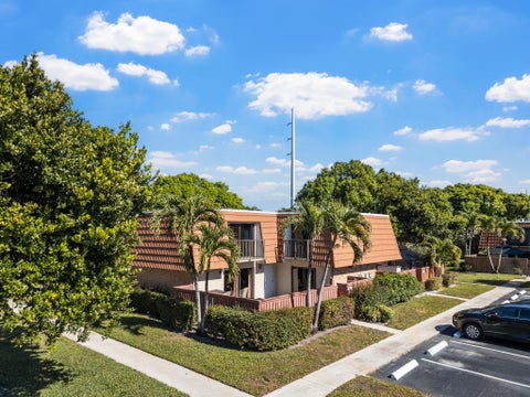 Tiny photo for 2889 SW 11th Place, Deerfield Beach, FL 33442 (MLS # R11162532)
