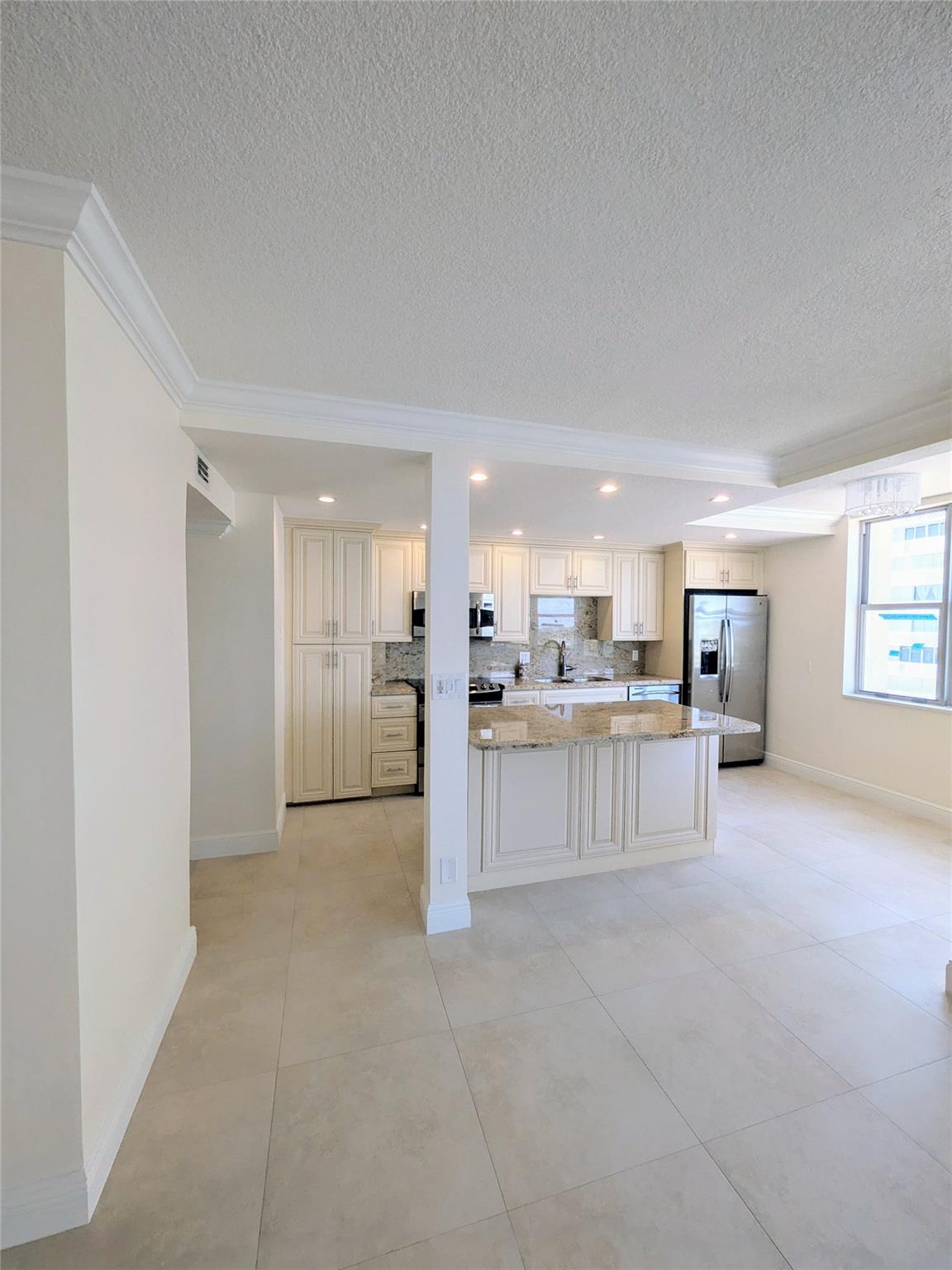 1180 S Ocean Blvd 10D