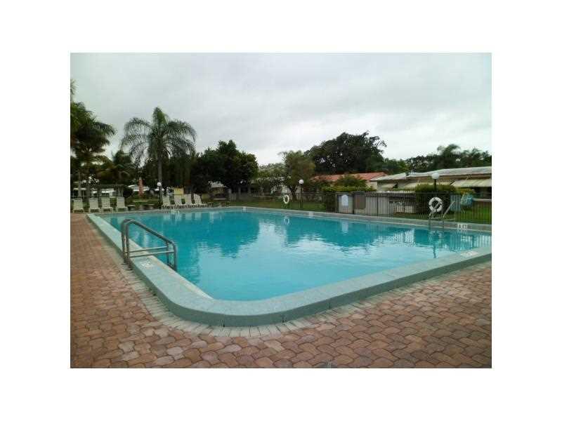 MAINLANDS OF TAMARAC LAKE - Residential