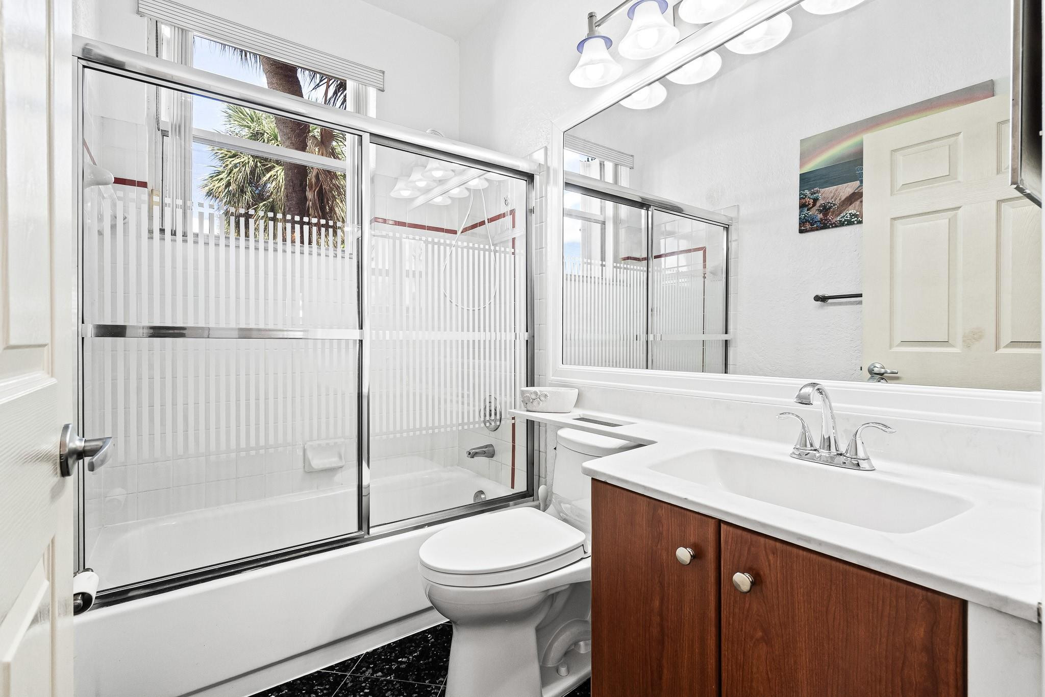 OAKLAND LAKES - Residential